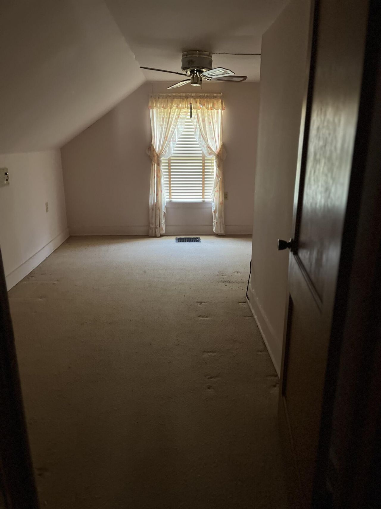 2565 Saint Matthews Road Photo 26