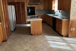 2565 Saint Matthews Road photo 4