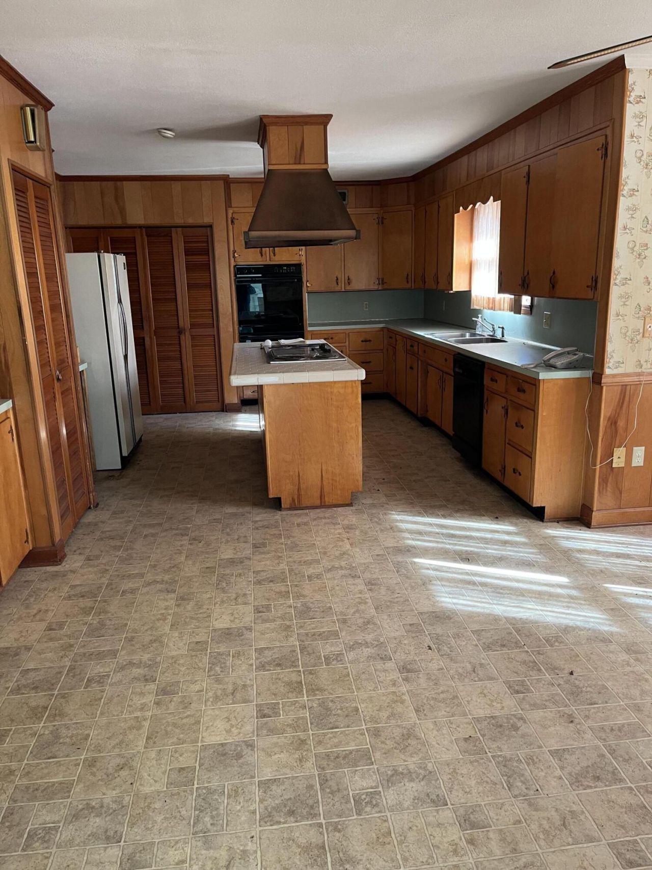 2565 Saint Matthews Road Photo 5