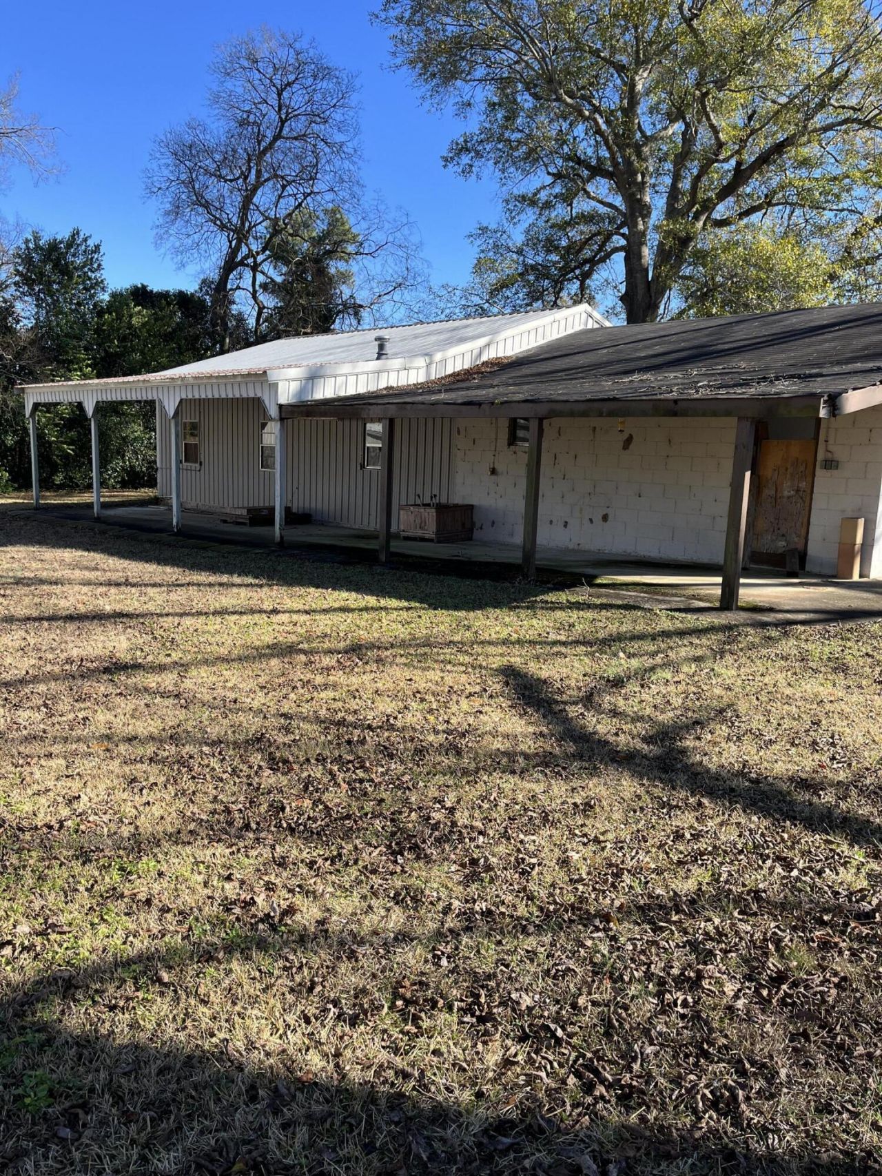 2565 Saint Matthews Road Photo 58