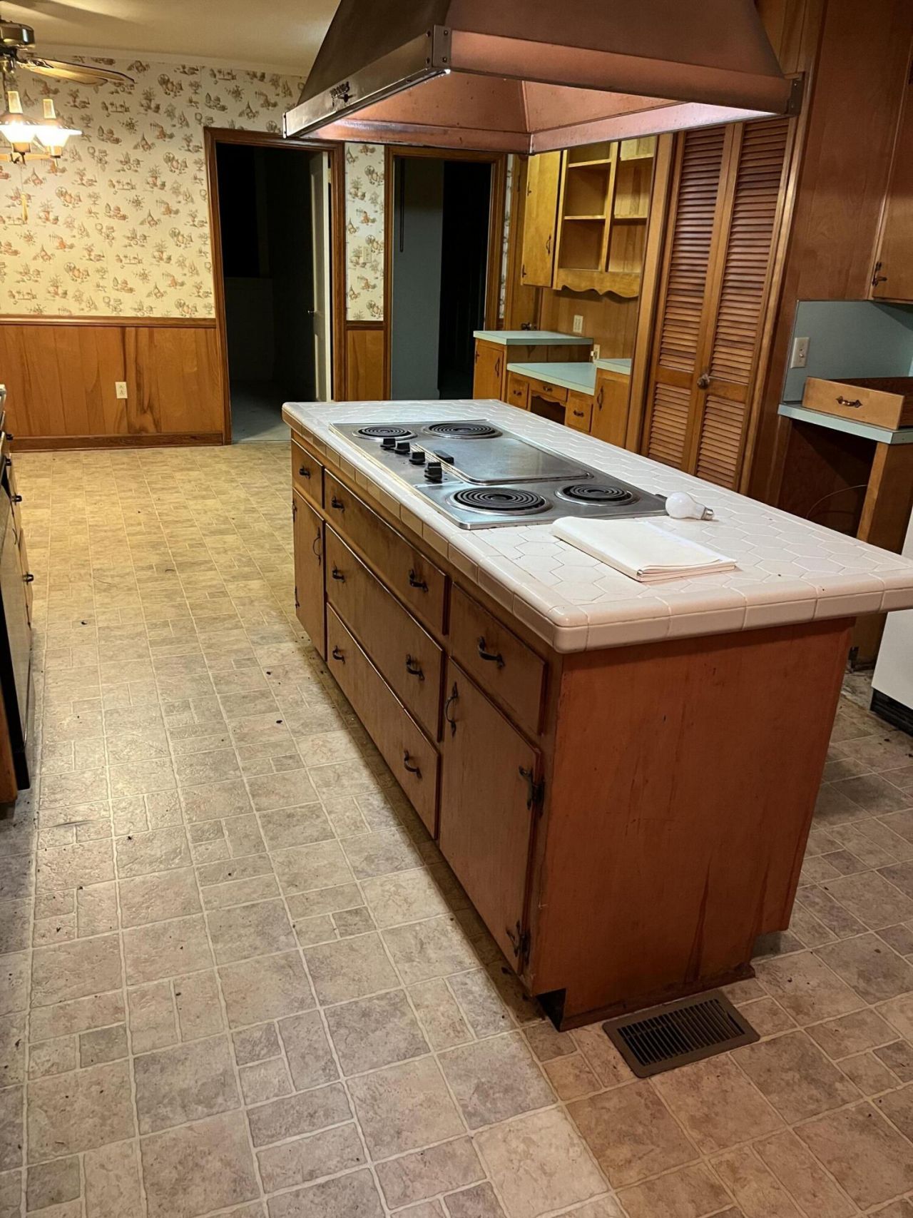 2565 Saint Matthews Road Photo 9