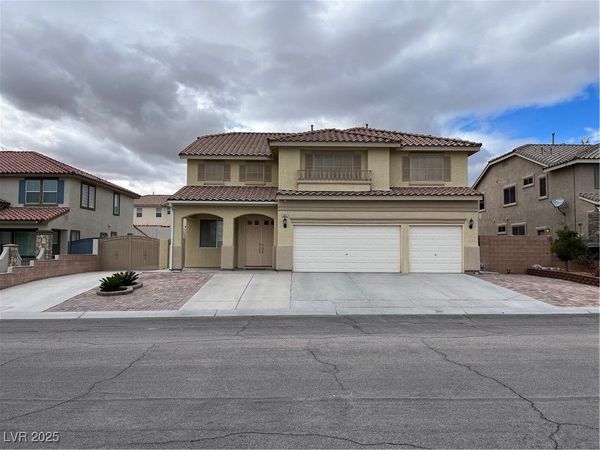 2937 Copper Beach Court , Las Vegas, NV 89117