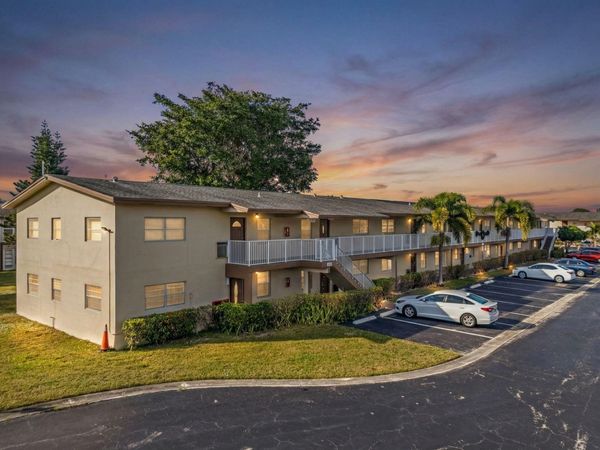 601 NW 78th Ter, Unit 203, Margate, FL 33063