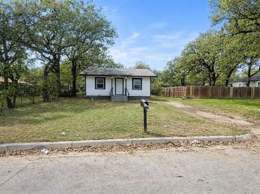 4518 Erath Street, Fort Worth, TX 76119