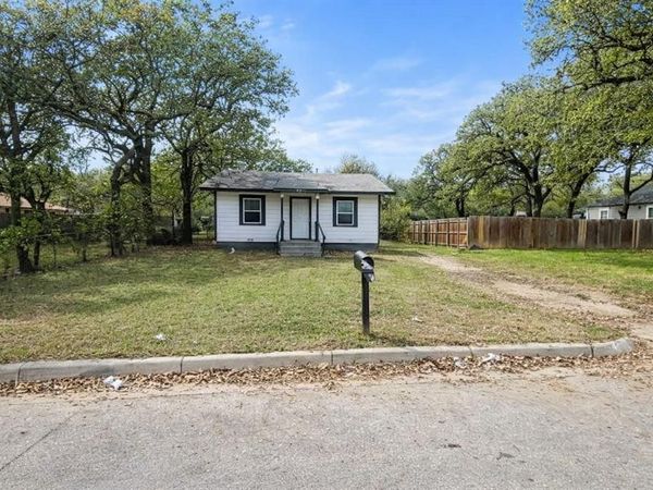 4518 Erath Street, Fort Worth, TX 76119