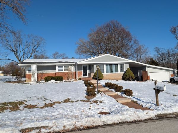 942 Raleigh Road, Mundelein, IL 60060