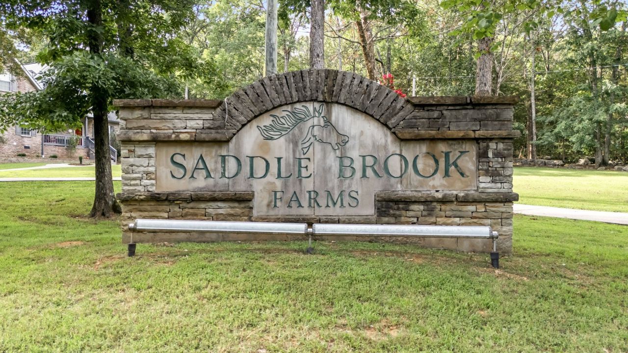 5398 Woods Edge Dr  Lebanon, TN 37090