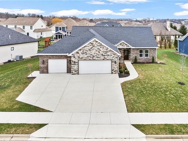 1050 Rosenthal Drive, Tipp City, OH 45371