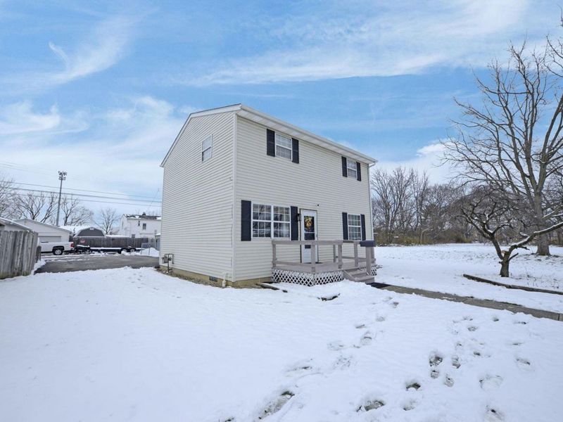 89 Postle Boulevard, Columbus, OH 43228 Photo 2