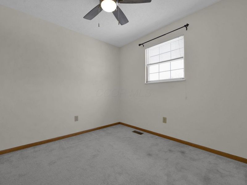 89 Postle Boulevard, Columbus, OH 43228 Photo 23