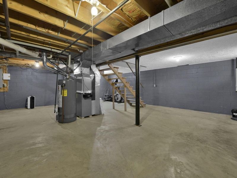 89 Postle Boulevard, Columbus, OH 43228 Photo 25