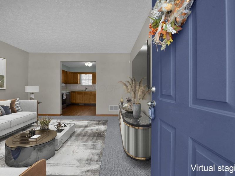 89 Postle Boulevard, Columbus, OH 43228 Photo 5