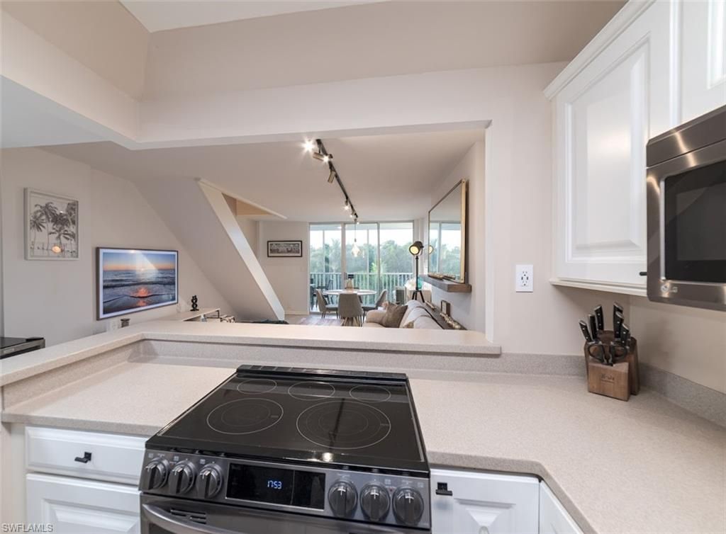 5 Bluebill Ave, Unit 305 + 405, Naples, FL 34108 Photo