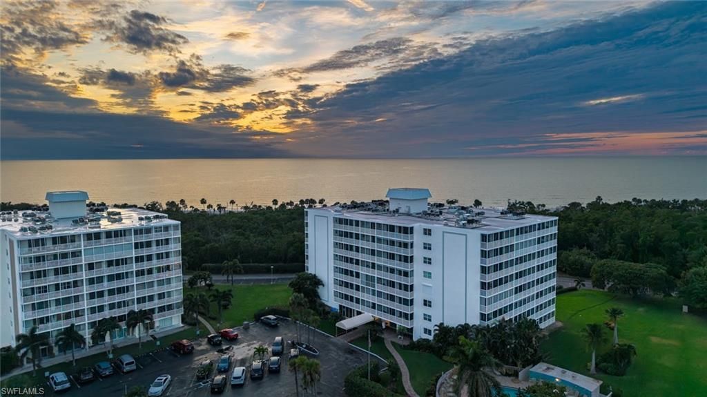 5 Bluebill Ave, Unit 305 + 405, Naples, FL 34108 Photo