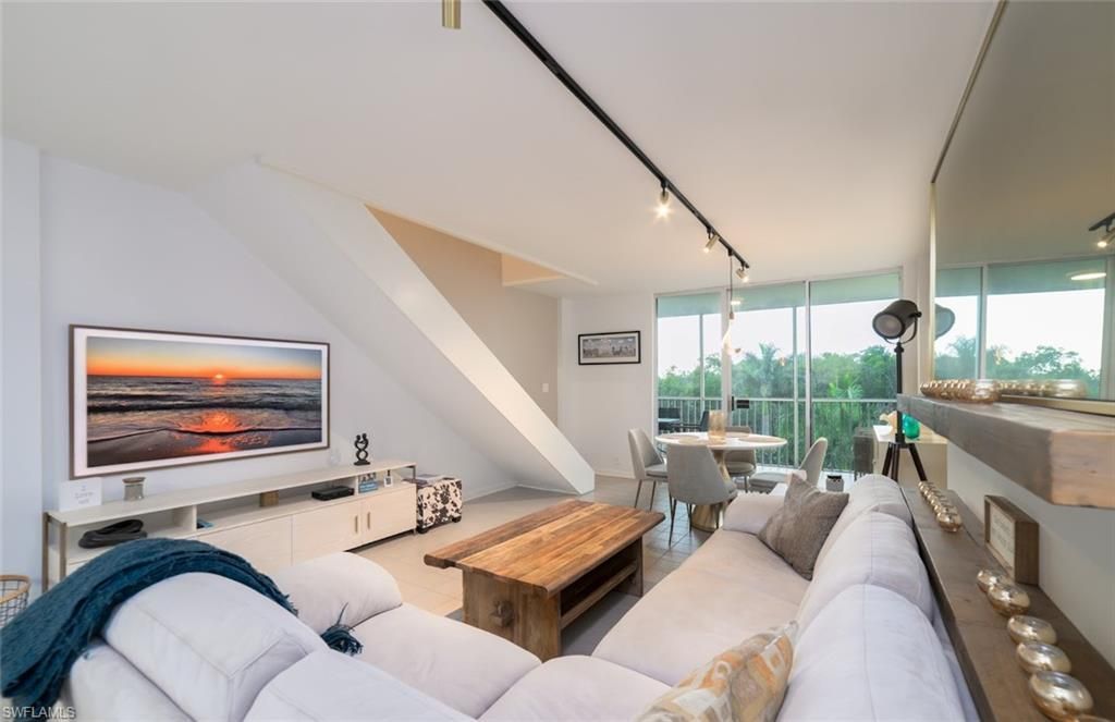 5 Bluebill Ave, Unit 305 + 405, Naples, FL 34108 Photo