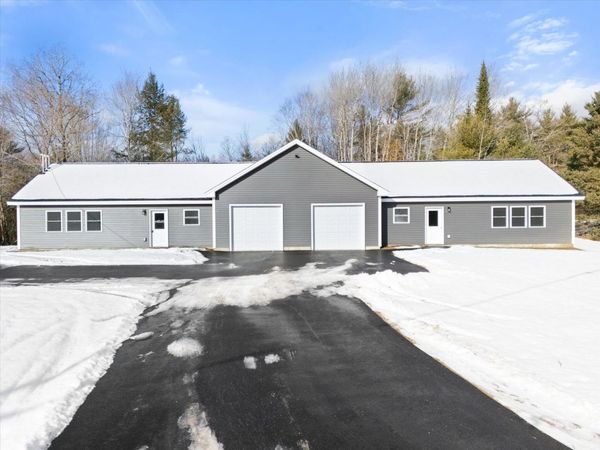 37 Lower Dedham Road , Holden, ME 04429