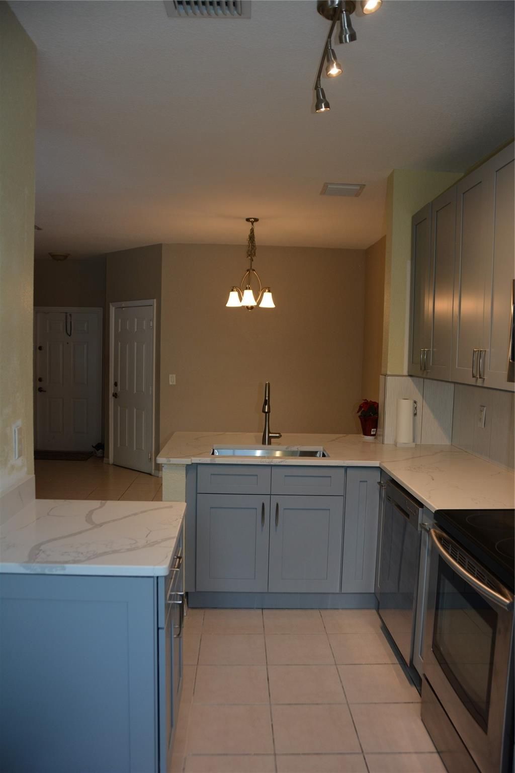 4030 NW 90th Way, Sunrise, FL 33351 Photo