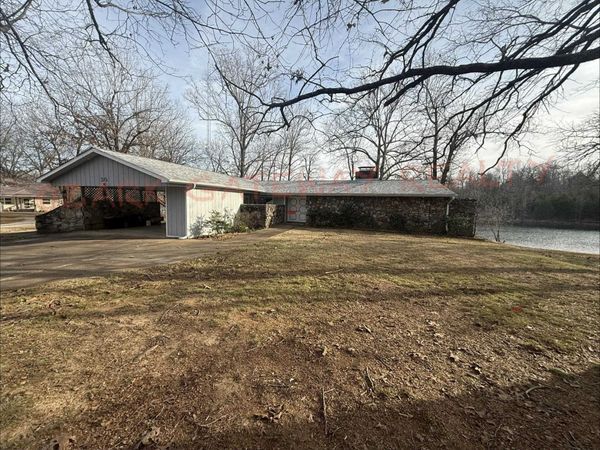 30 Oniatara Lane, Cherokee Village, AR 72529