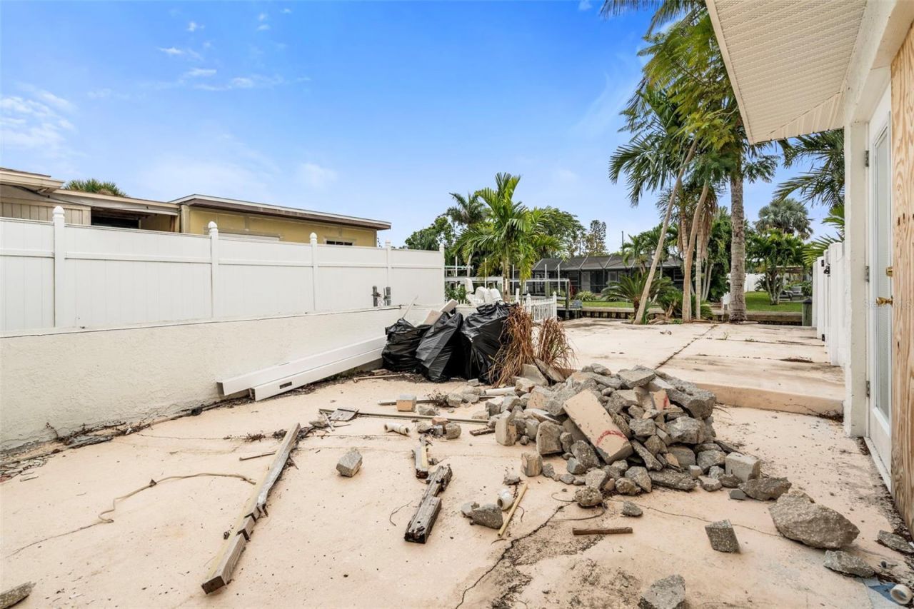 9570 Sun Isle Drive Ne, Saint Petersburg, FL 33702 Photo