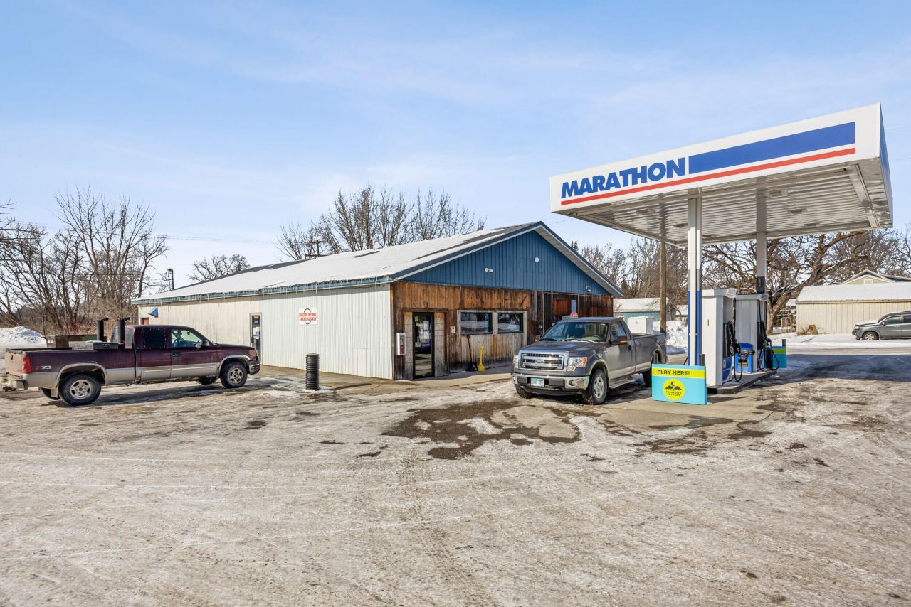 521 Fergus, Erhard, MN 56534