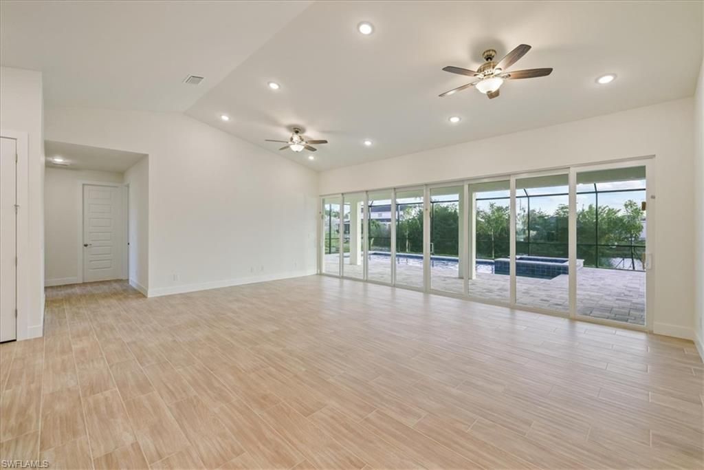 1220 SE 5th Ter, Cape Coral, FL 33990 Photo