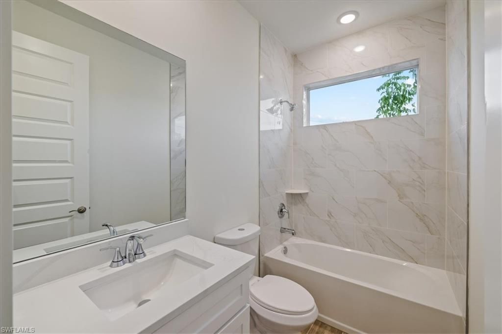 1220 SE 5th Ter, Cape Coral, FL 33990 Photo