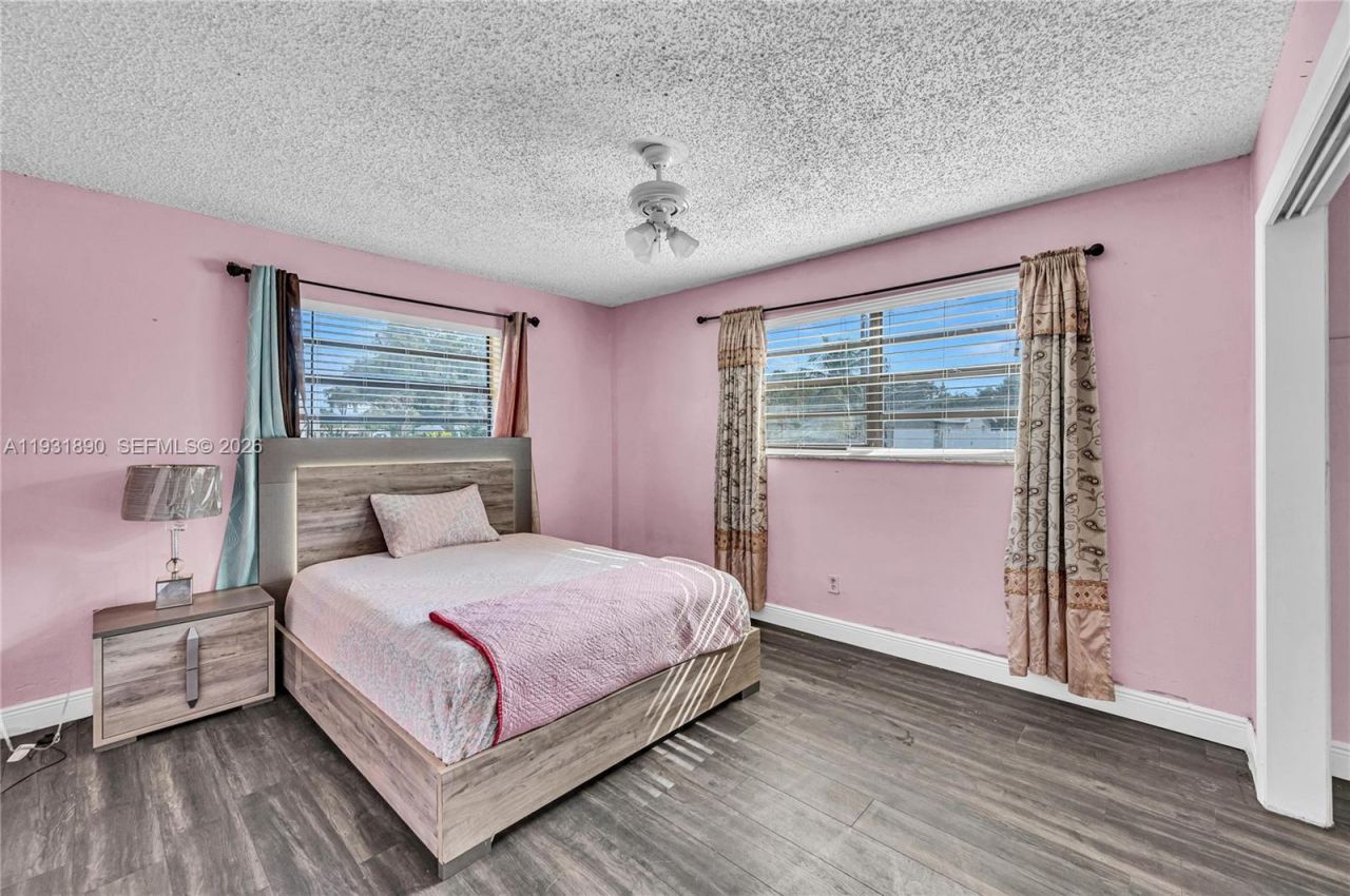 4751 NW 5th Ct, Plantation, FL 33317 Photo