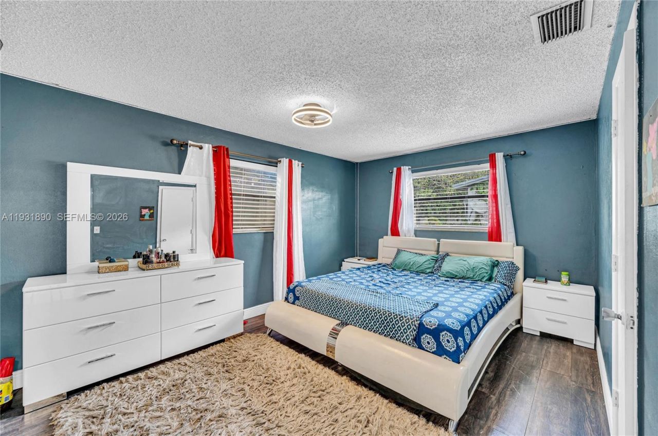 4751 NW 5th Ct, Plantation, FL 33317 Photo