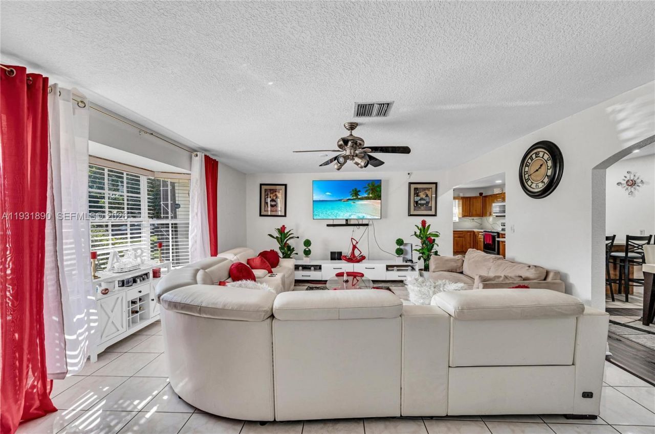 4751 NW 5th Ct, Plantation, FL 33317 Photo