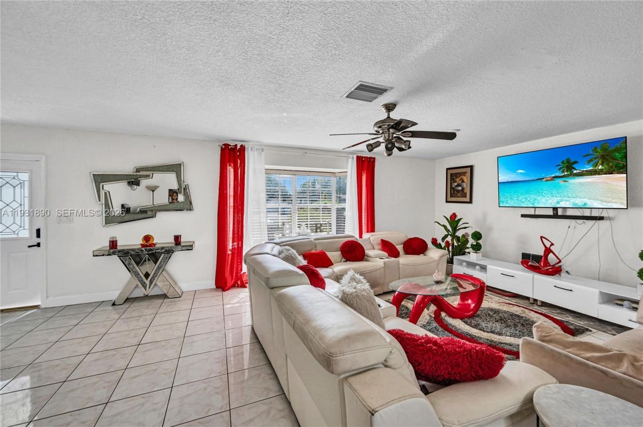 4751 NW 5th Ct, Plantation, FL 33317 Photo