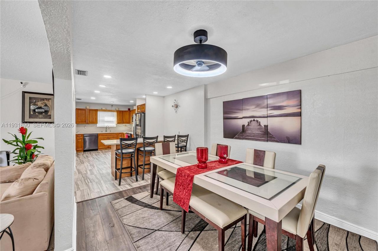 4751 NW 5th Ct, Plantation, FL 33317 Photo