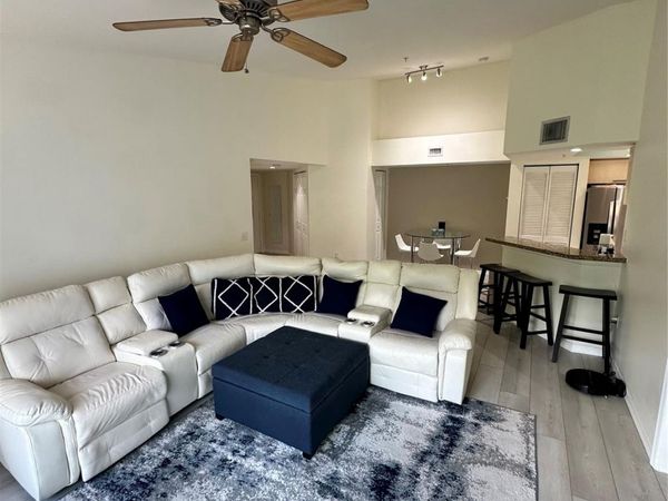 2131 SE 10th Ave, Unit 1120, Fort Lauderdale, FL 33316