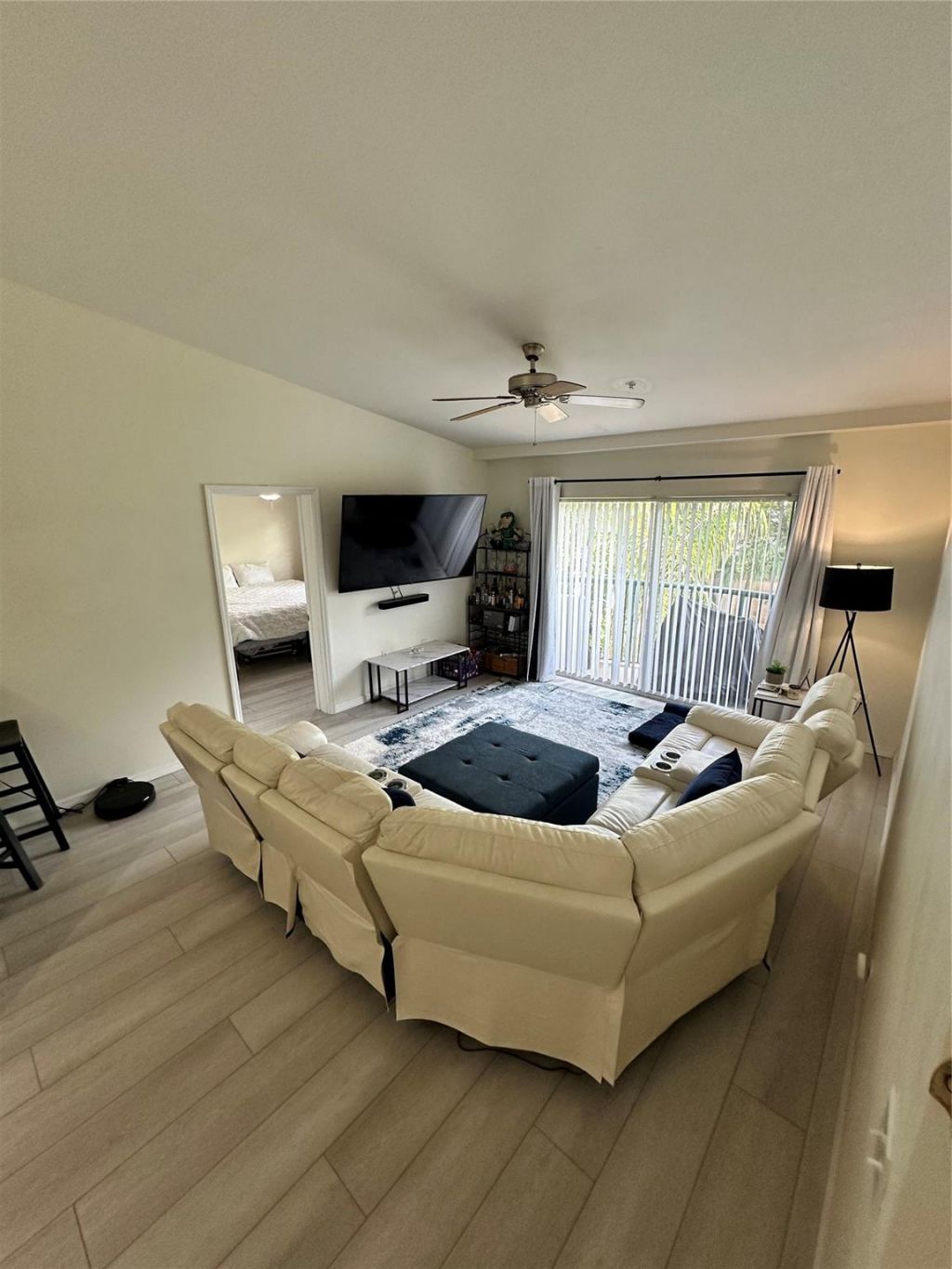 2131 SE 10th Avenue, Unit 1120, Fort Lauderdale, FL 33316 Photo