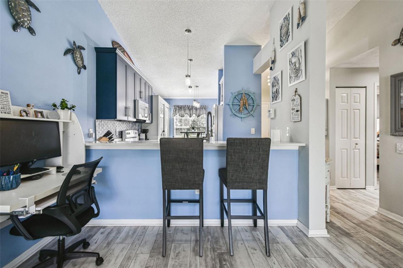 4210 Caddie Drive E, Unit 202, Bradenton, FL 34203 Photo