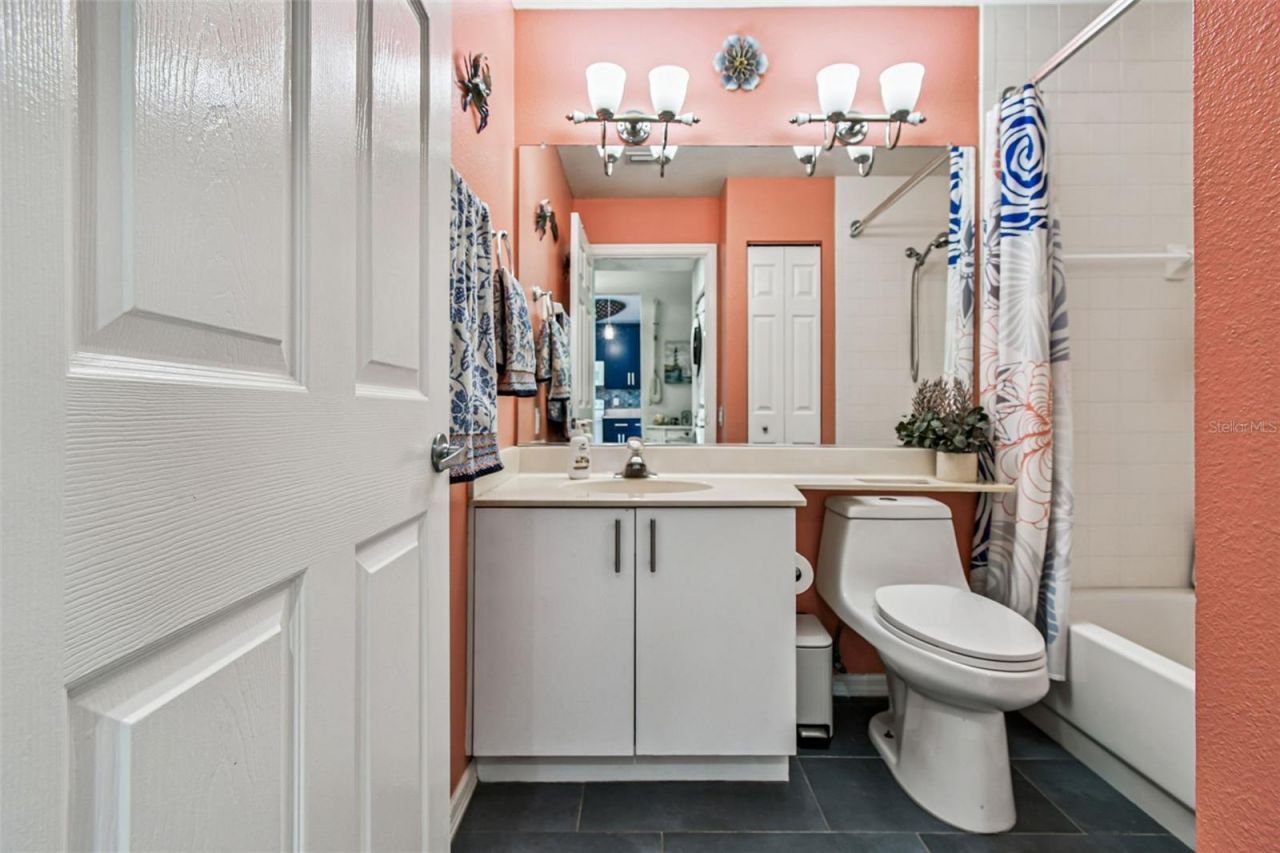 4210 Caddie Drive E, Unit 202, Bradenton, FL 34203 Photo