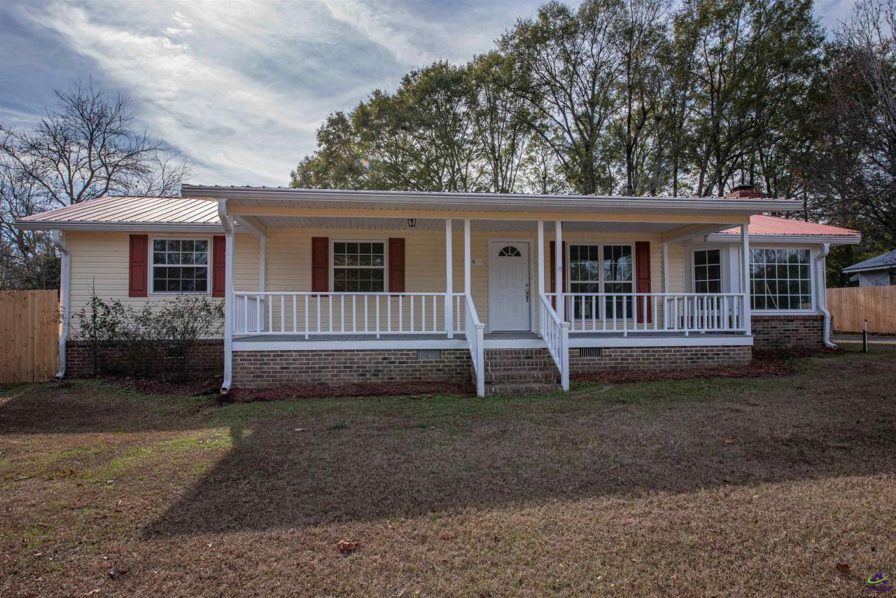 9 Friar Tuck Road, Reynolds, GA 31076 Main Photo