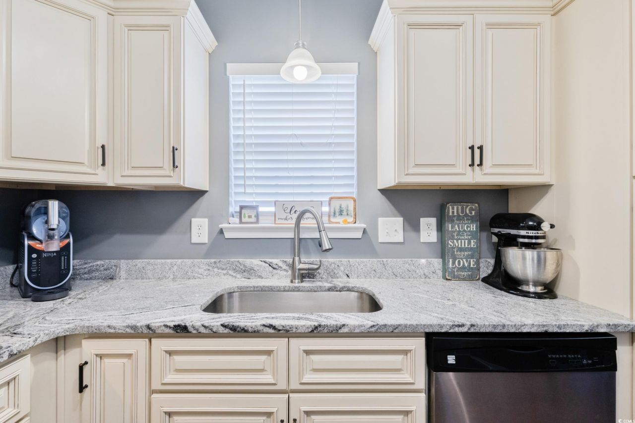 143 Heath Dr. Photo 14