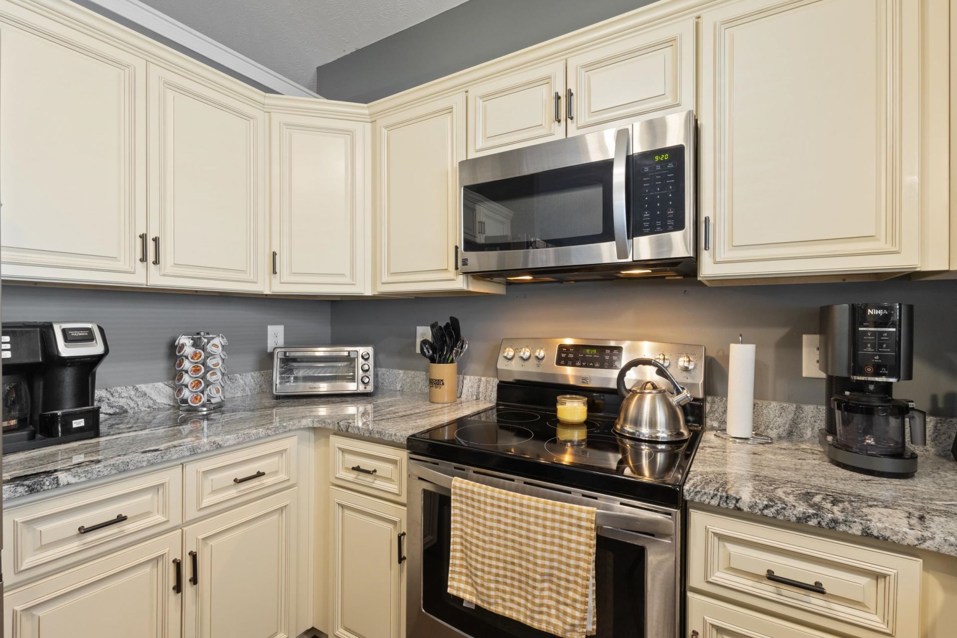 143 Heath Dr. Photo 17