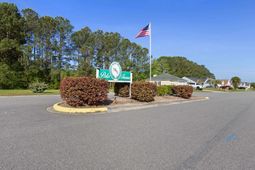 143 Heath Dr. photo 4