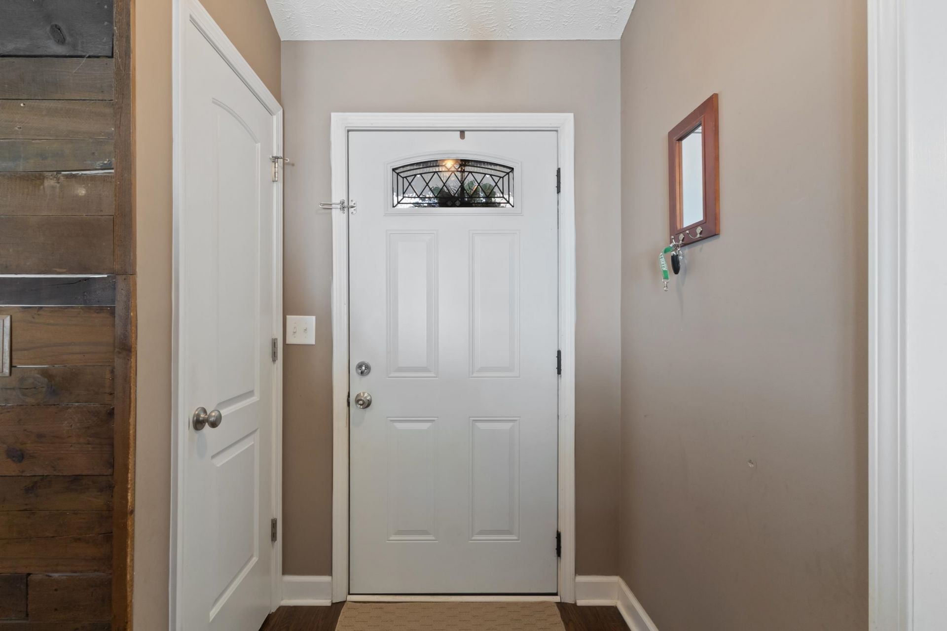 143 Heath Dr. Photo 7