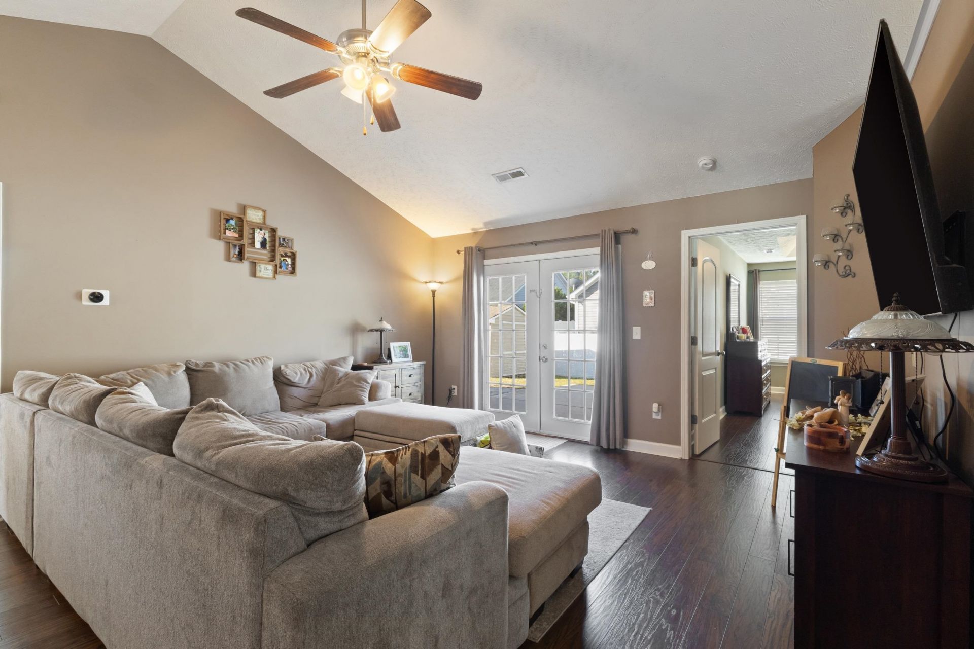 143 Heath Dr. Photo 9