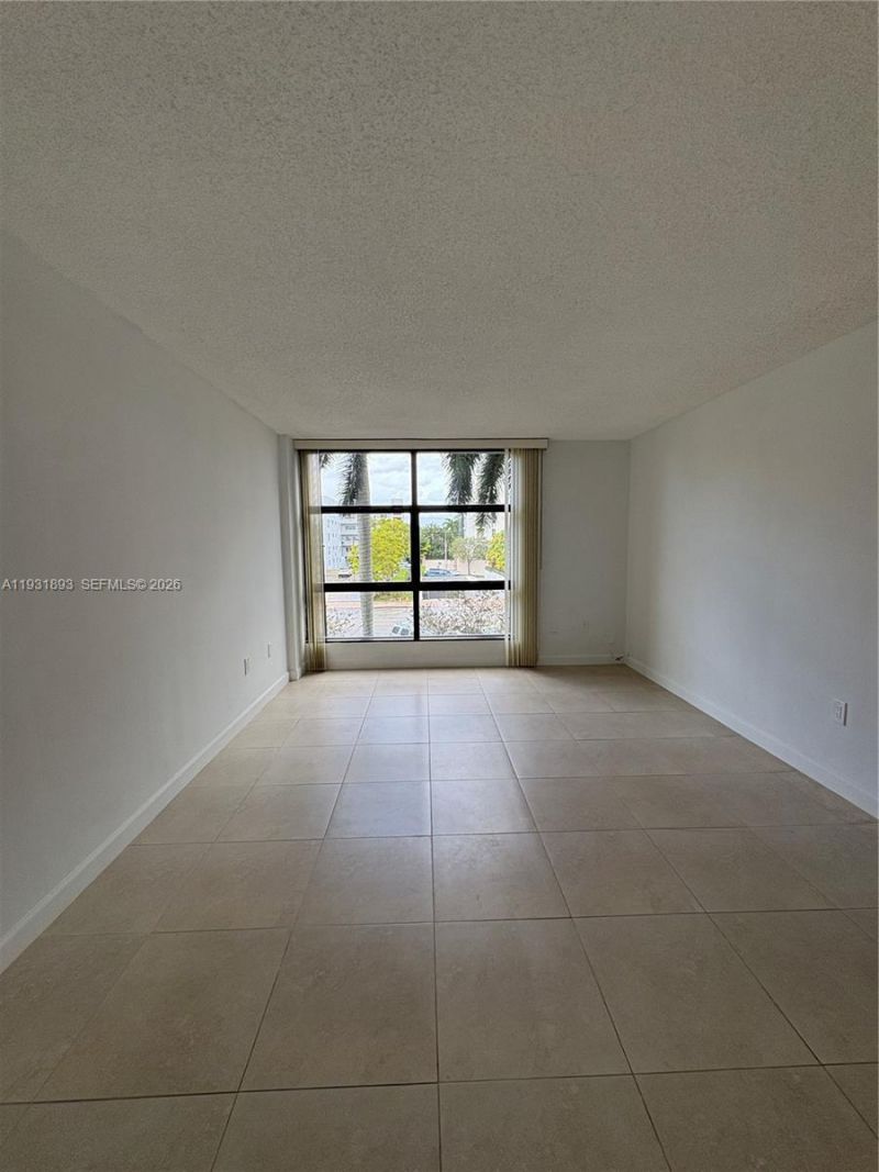600 Biltmore Way, Unit 217, Coral Gables, FL 33134 Photo
