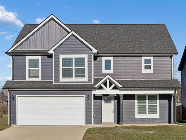 1103 Eagles View Dr, Clarksville, TN 37040