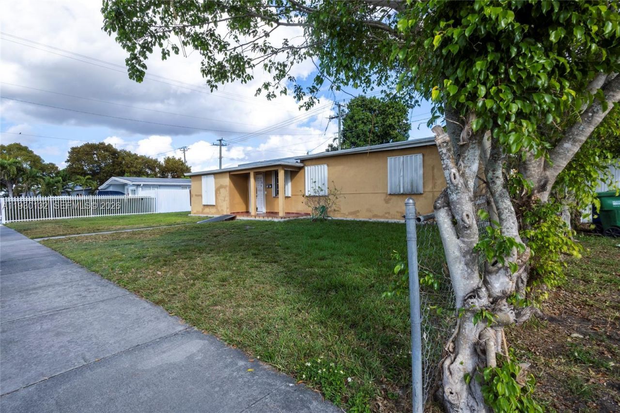4151 SW 112th Ct, Miami, FL 33165 Photo