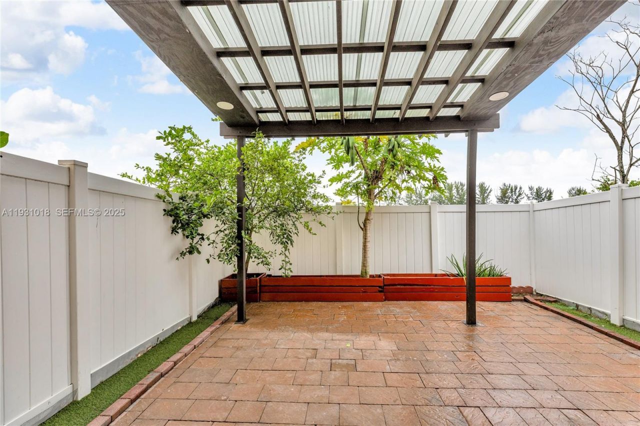 3549 W 89th Pl, Unit 3549, Hialeah, FL 33018 Photo