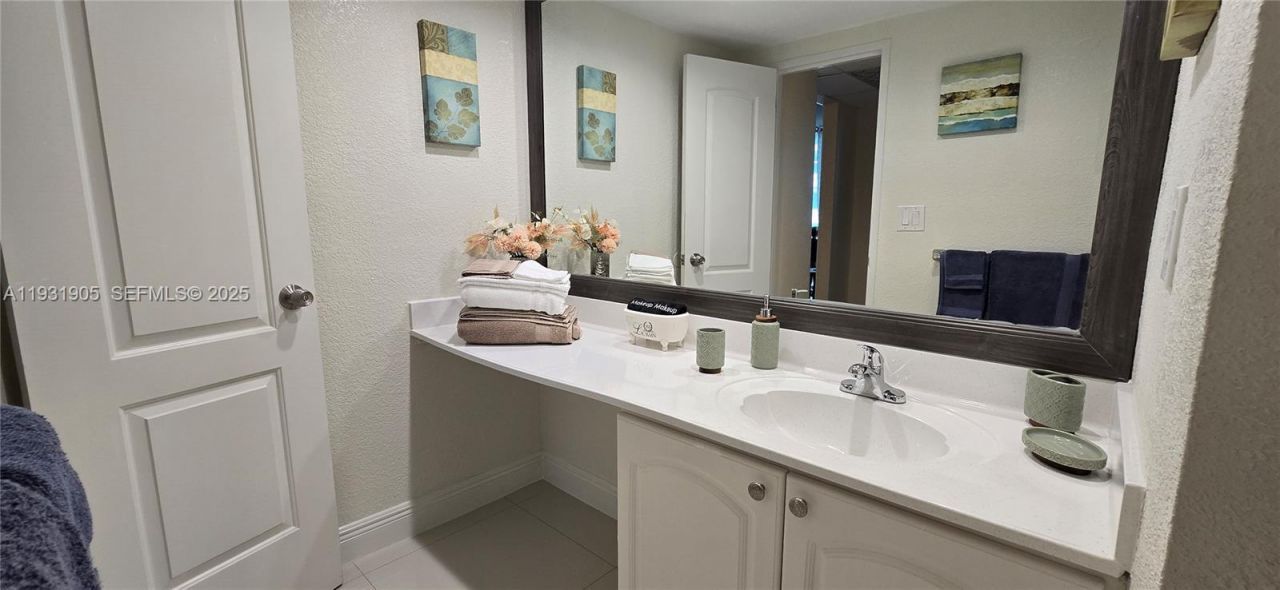 4001 S Ocean Dr, Unit 4J, Hollywood, FL 33019 Photo