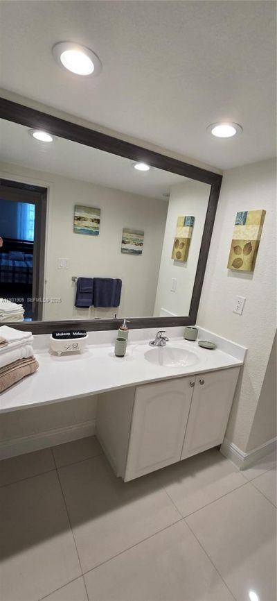 4001 S Ocean Dr, Unit 4J, Hollywood, FL 33019 Photo