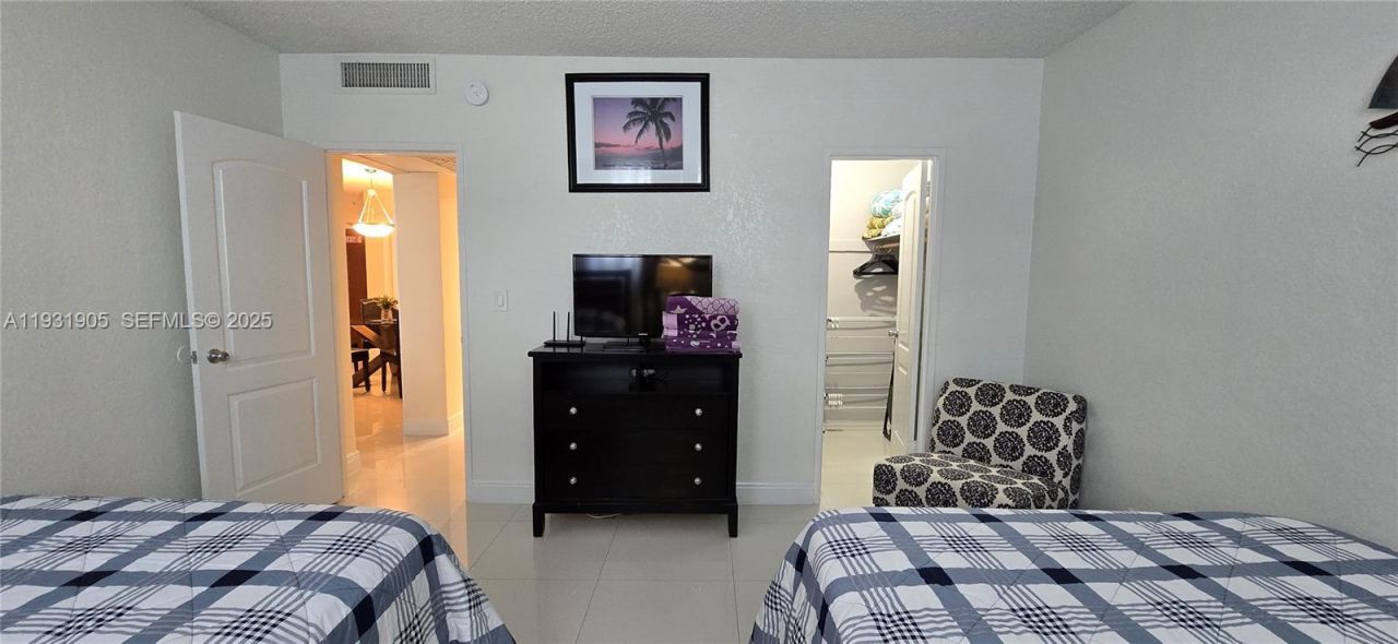 4001 S Ocean Dr, Unit 4J, Hollywood, FL 33019 Photo