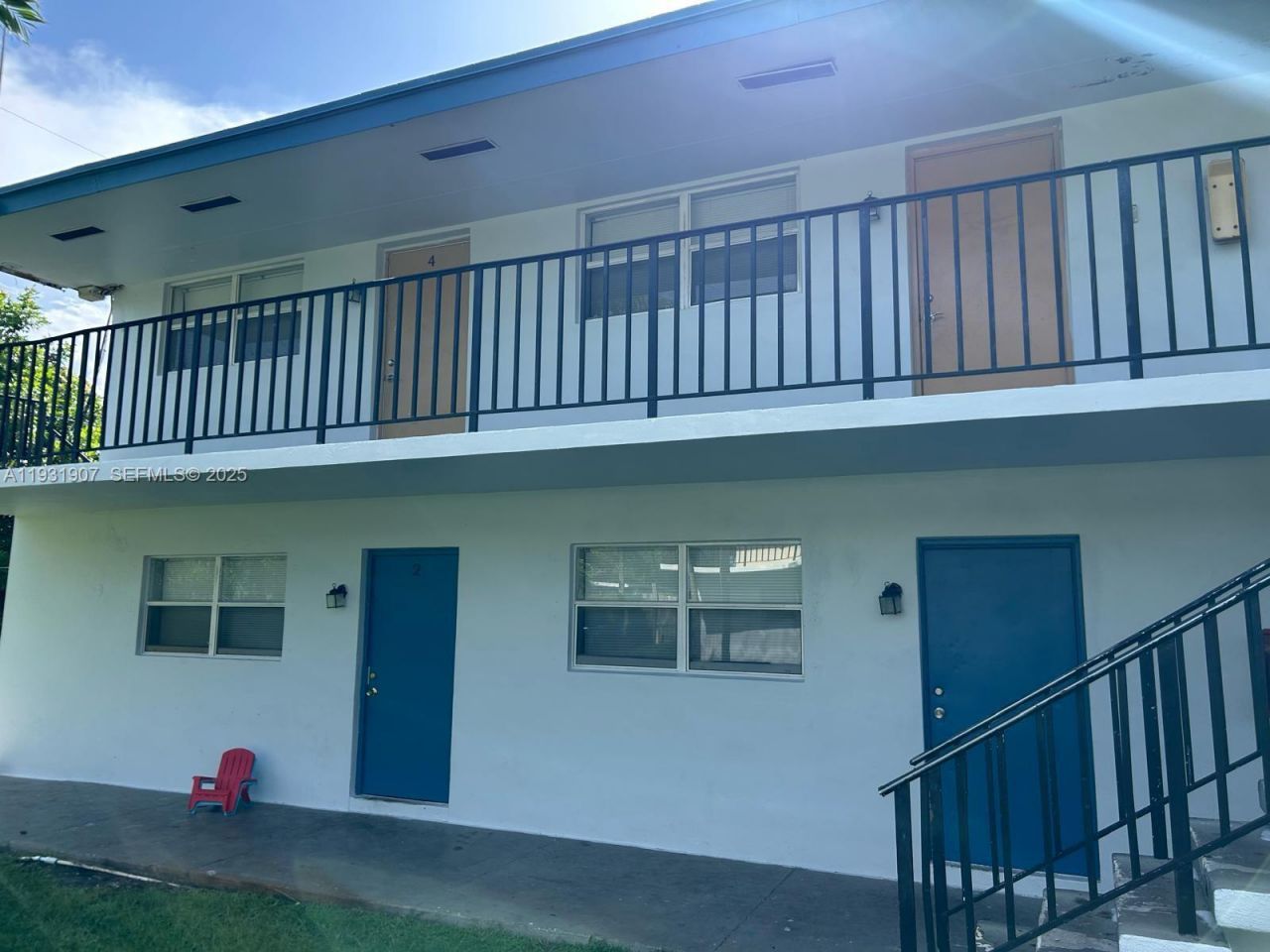 215 W Blue Heron Blvd , Riviera Beach, FL 33404 Photo