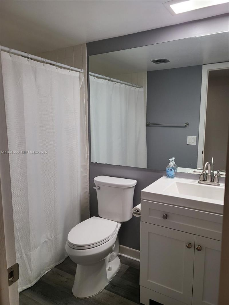 2306 S Cypress Bend Dr, Unit 418, Pompano Beach, FL 33069 Photo